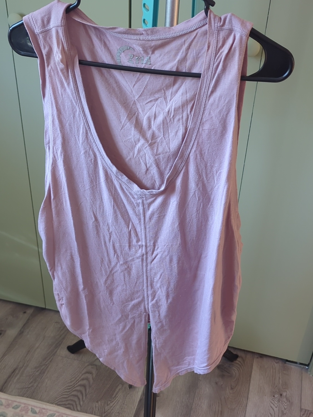 Zyia Lilac Split Knot Crop Tank